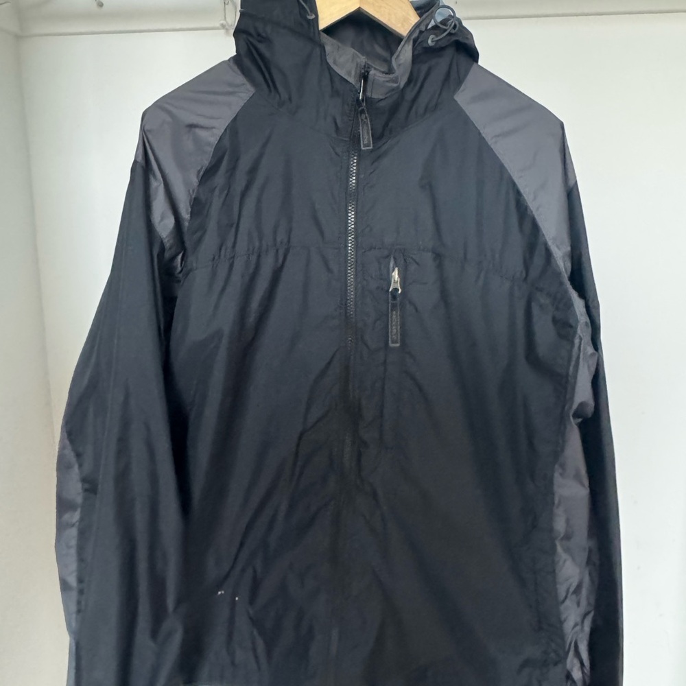 Columbia Men's Black and Gray Raincoat